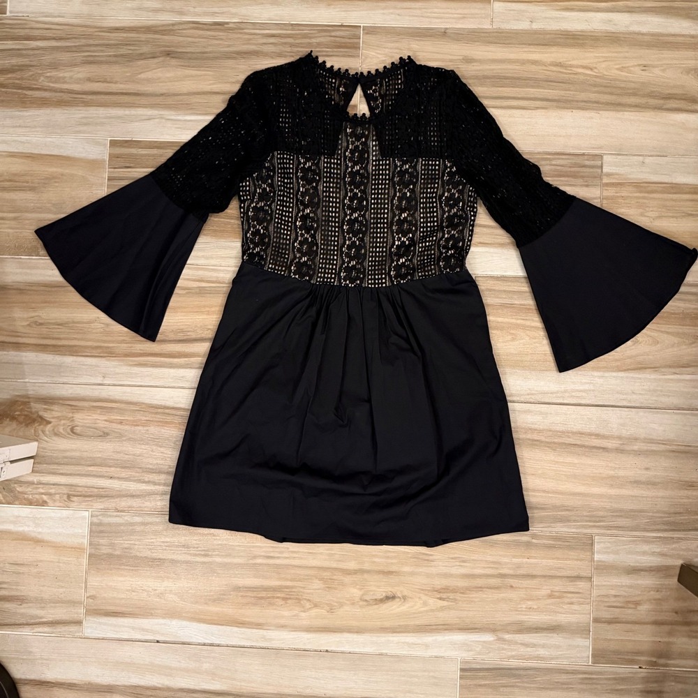 NWT Anthropologie HD in Paris Endless Rose Black Lace Dress Large L Bell Sleeve